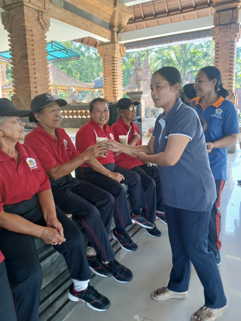 Posyandu Balita Lansia dan BKB di Banjar Dinas Kuwum Desa Kuwum